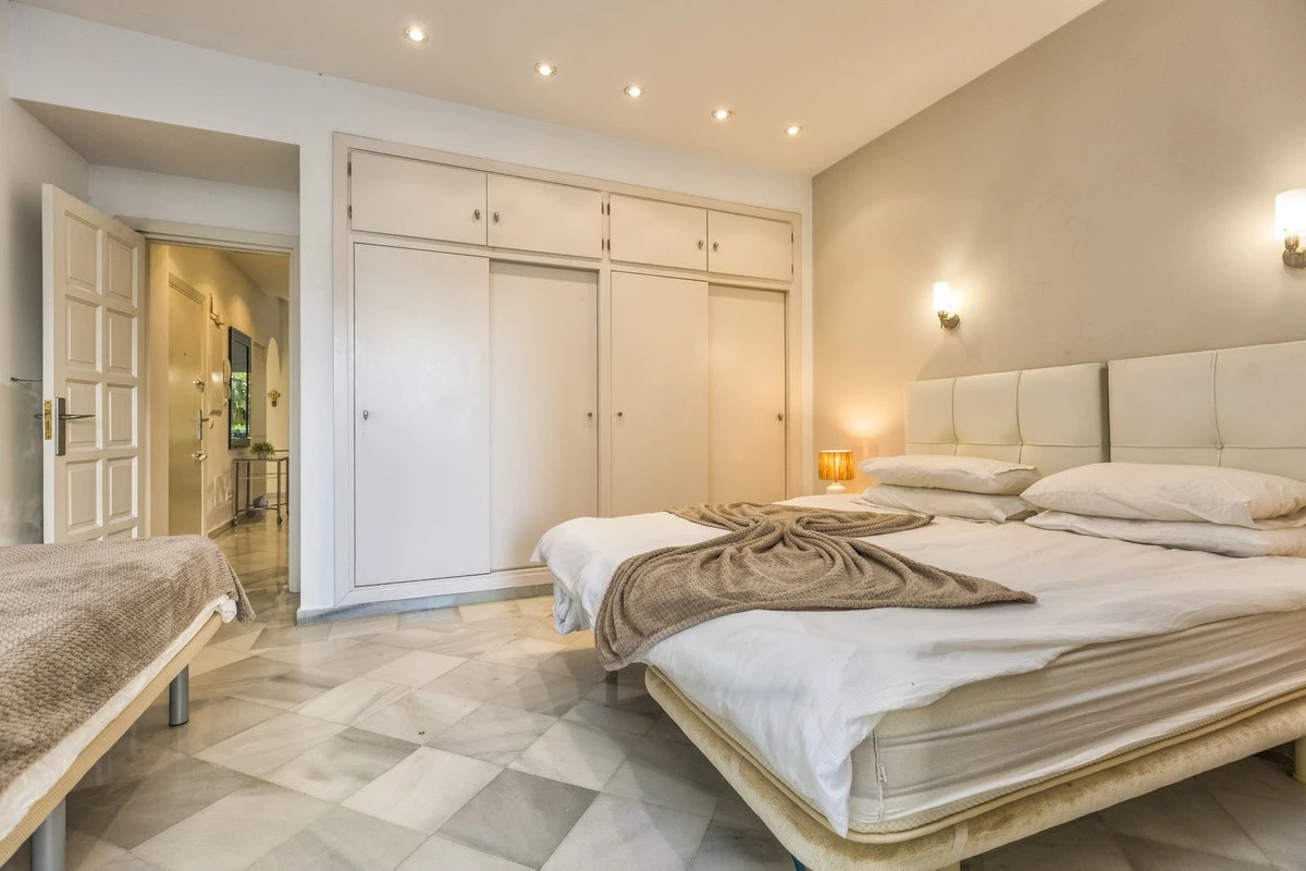 8-e64a9055bba3e77ac8aca3b893cdf826