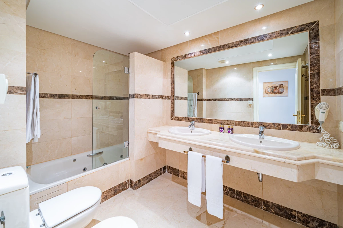 7-aa4cc561180b369757c0bb4af9886cd3