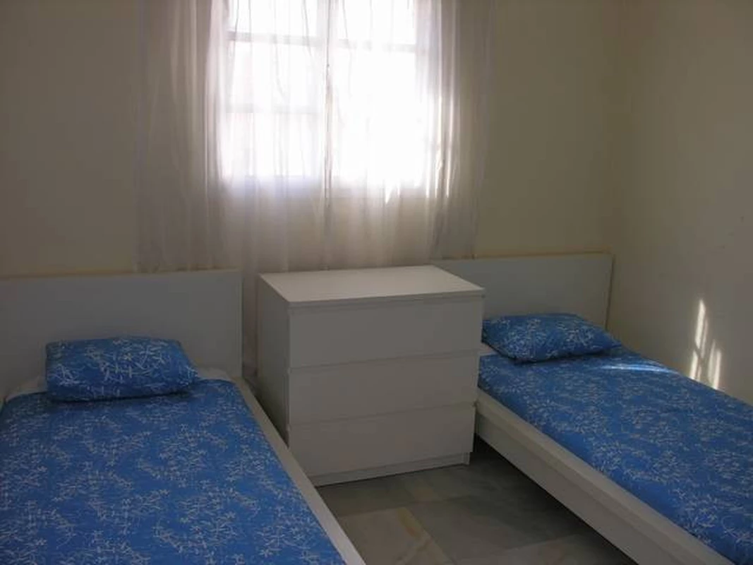 8-e64a9055bba3e77ac8aca3b893cdf826