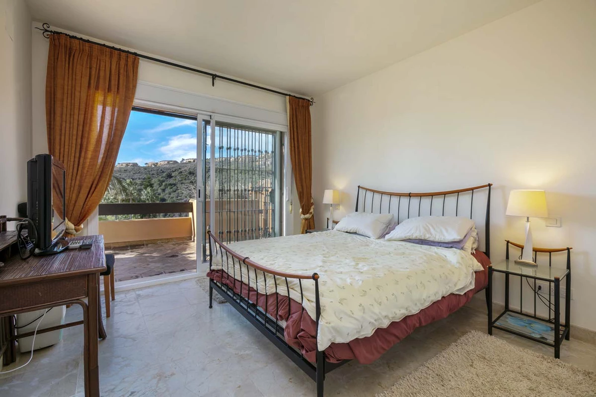 9-467d0cee5b725f3ef65f102a0c2e69c0