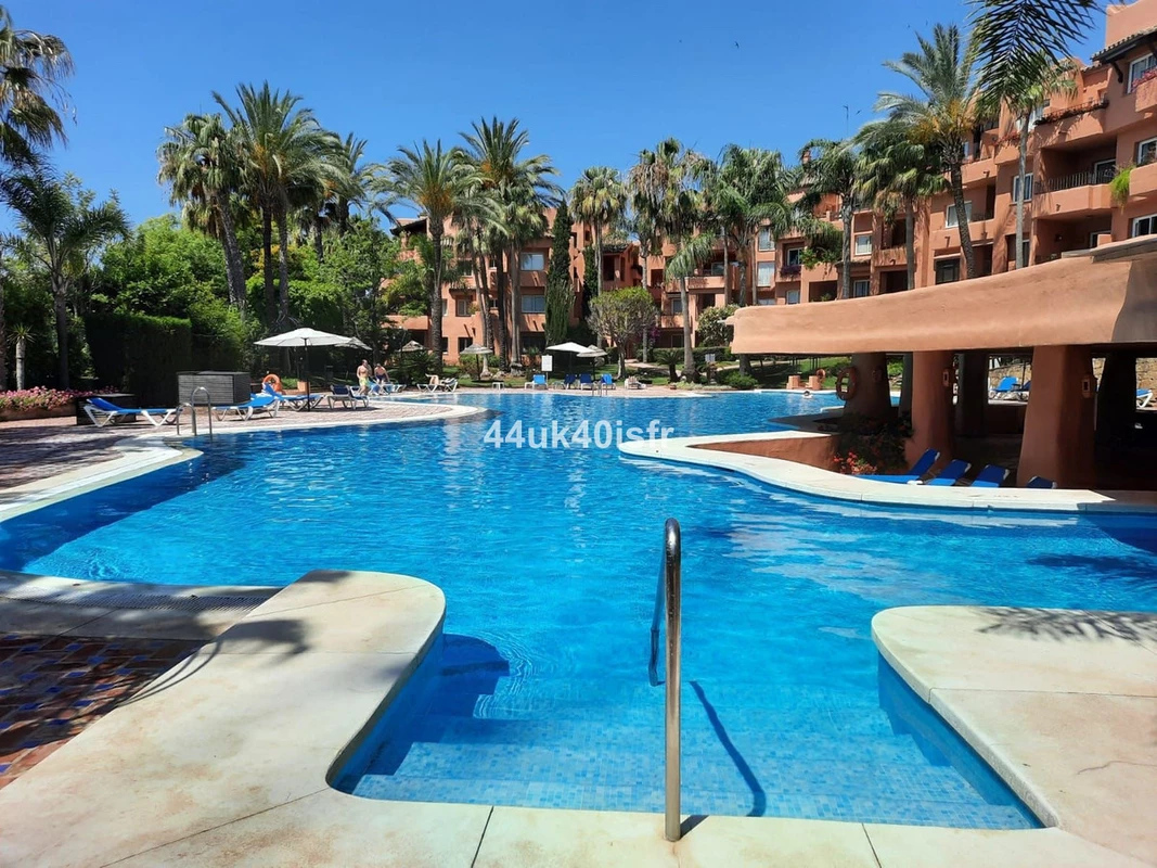 2-5bd7b9d04b45e33852eaf0ec6670150d