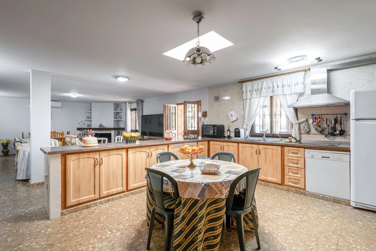 9-467d0cee5b725f3ef65f102a0c2e69c0