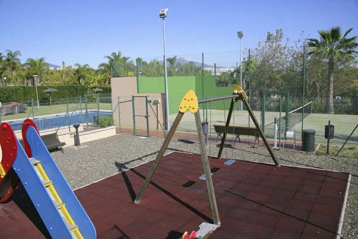 8-e64a9055bba3e77ac8aca3b893cdf826