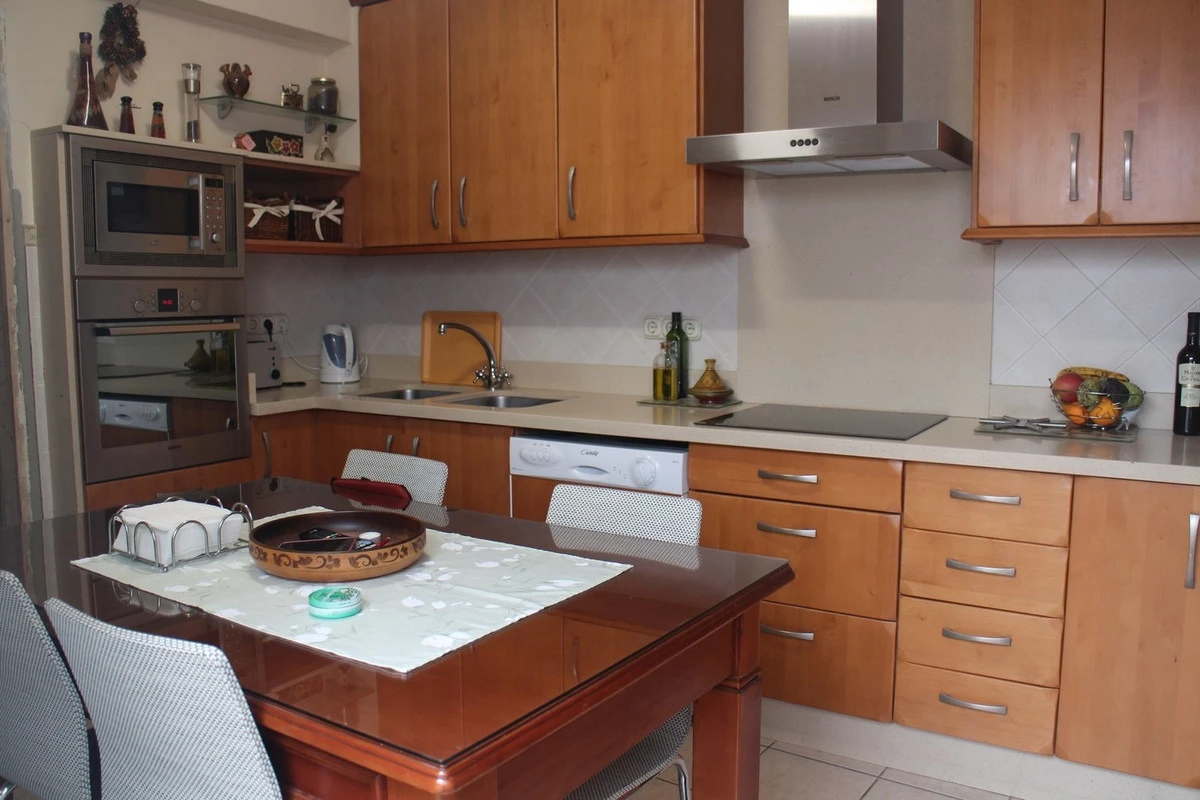 8-e64a9055bba3e77ac8aca3b893cdf826