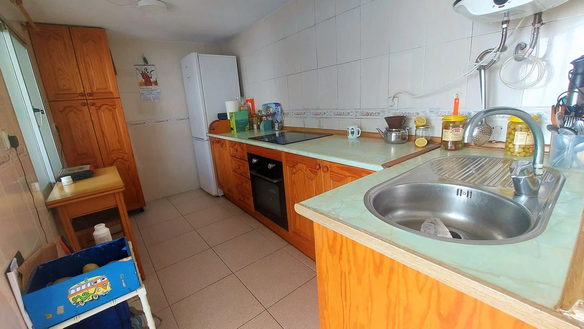 8-e64a9055bba3e77ac8aca3b893cdf826