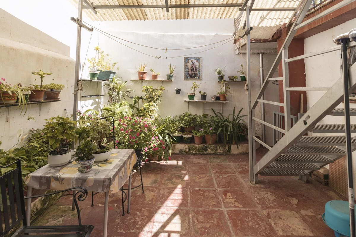 8-e64a9055bba3e77ac8aca3b893cdf826