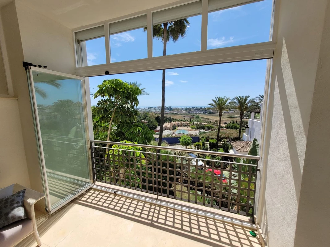 2-5bd7b9d04b45e33852eaf0ec6670150d