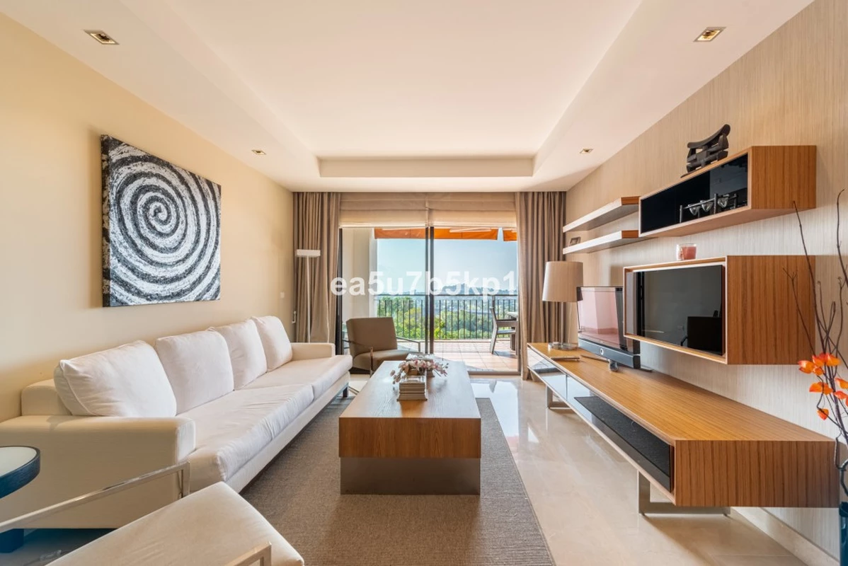 2-5bd7b9d04b45e33852eaf0ec6670150d