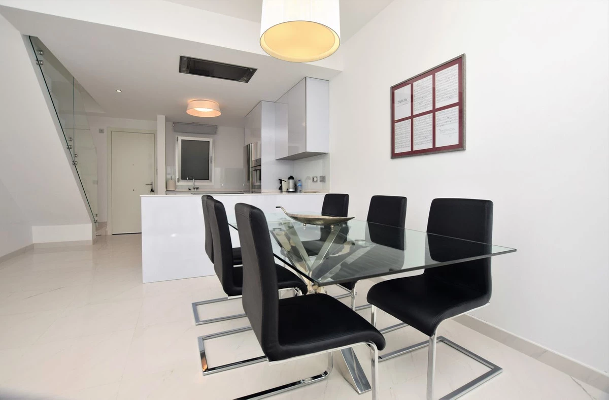 7-aa4cc561180b369757c0bb4af9886cd3