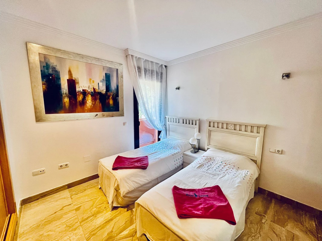 7-aa4cc561180b369757c0bb4af9886cd3