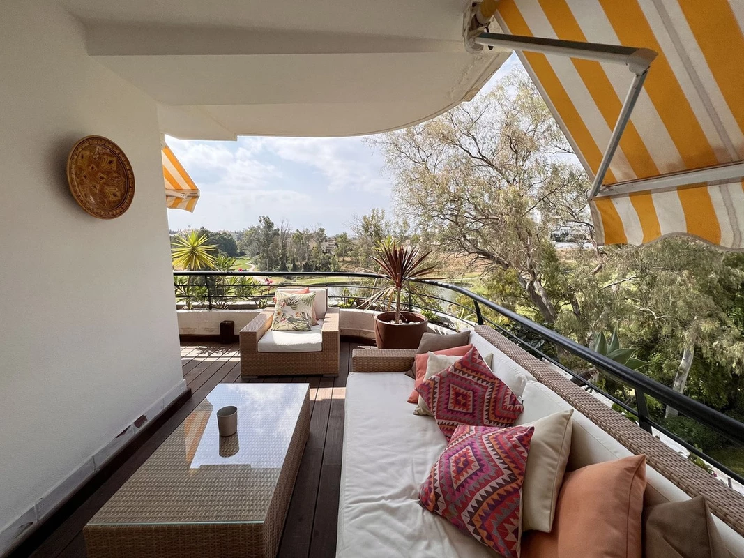 1-7980e48d732b6fc85c14b43b94d2aa54