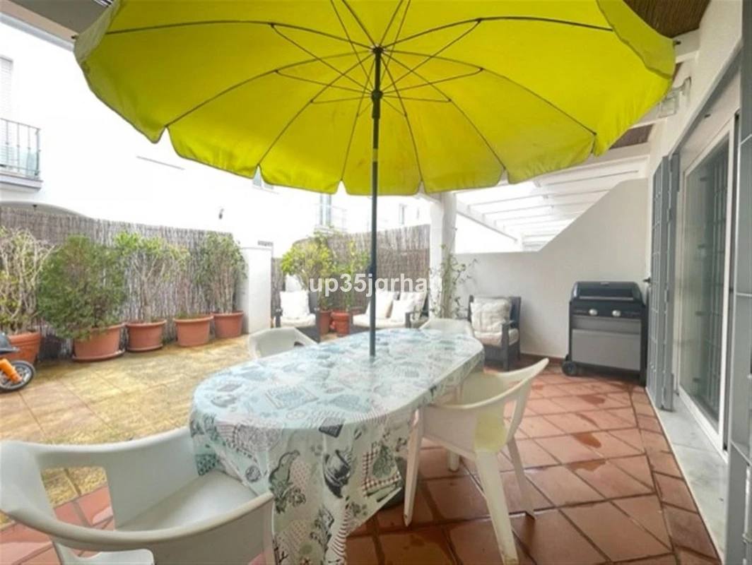 8-e64a9055bba3e77ac8aca3b893cdf826