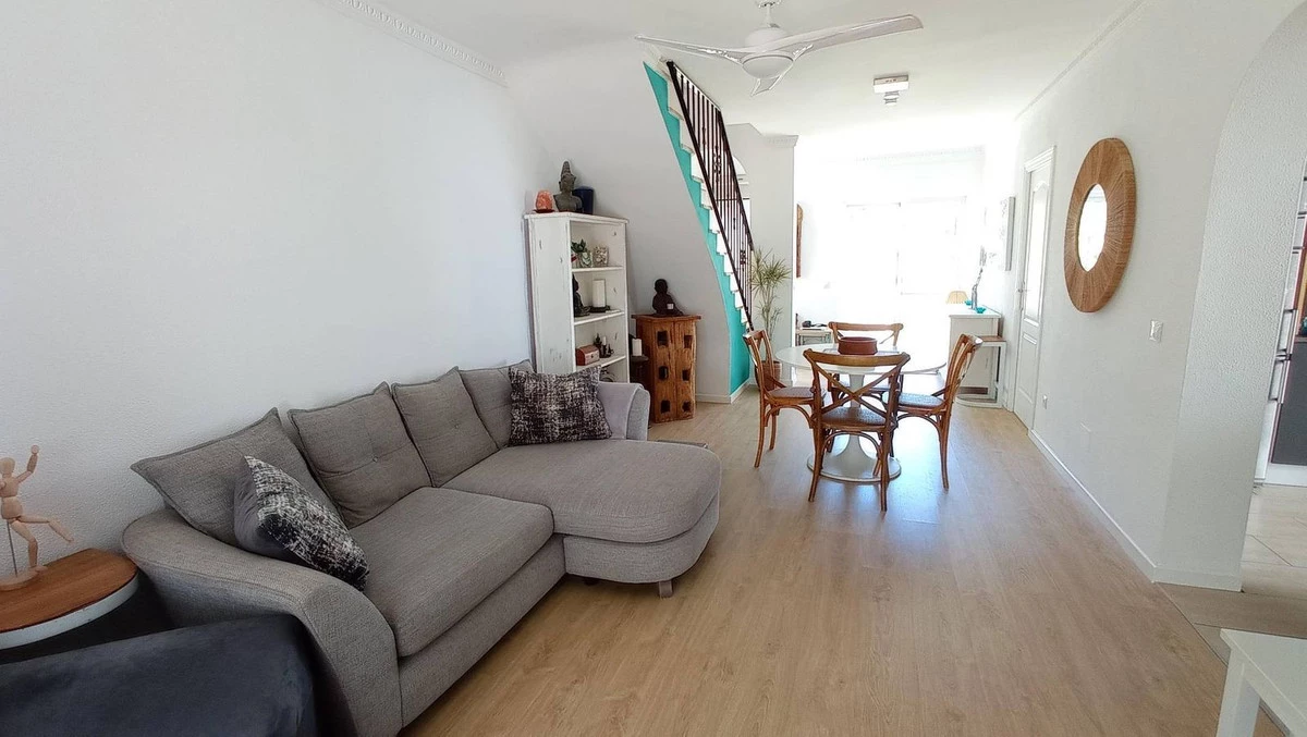 7-aa4cc561180b369757c0bb4af9886cd3