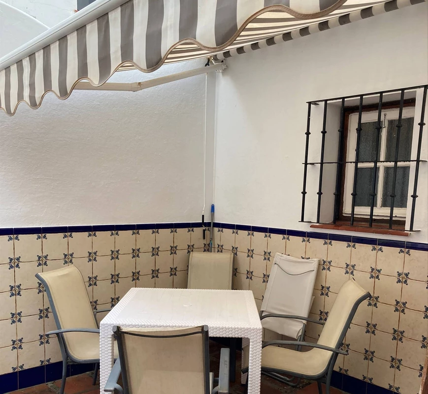 8-e64a9055bba3e77ac8aca3b893cdf826