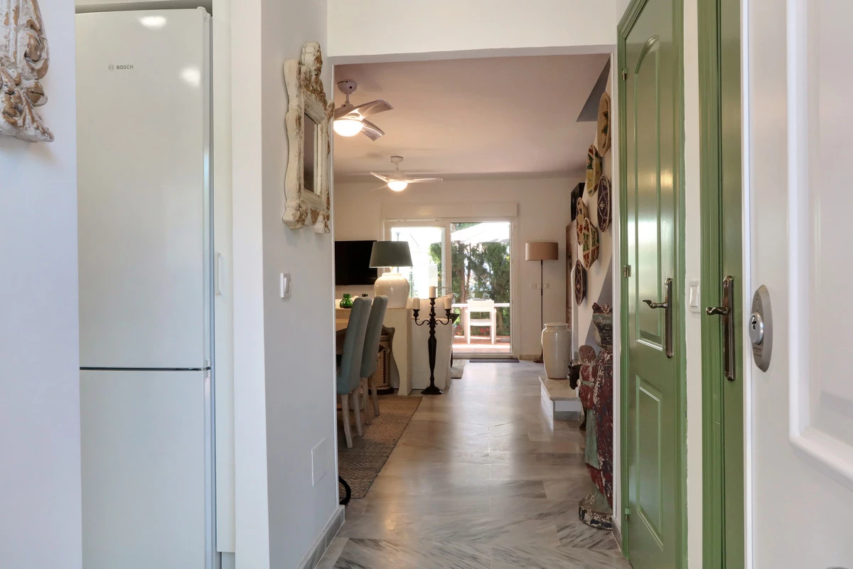 2-5bd7b9d04b45e33852eaf0ec6670150d