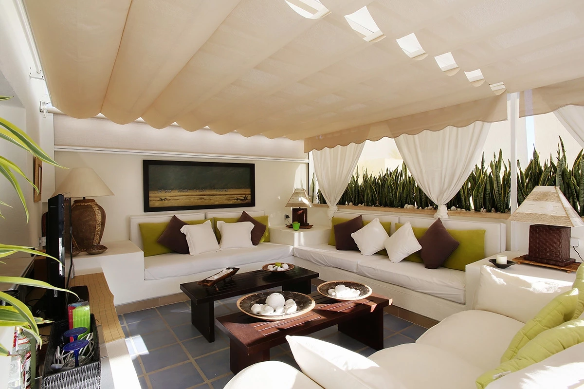 2-5bd7b9d04b45e33852eaf0ec6670150d