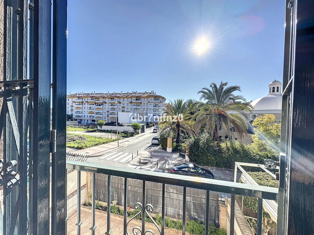 4-c23c0f86247804fa50226aecd8b0b2c8