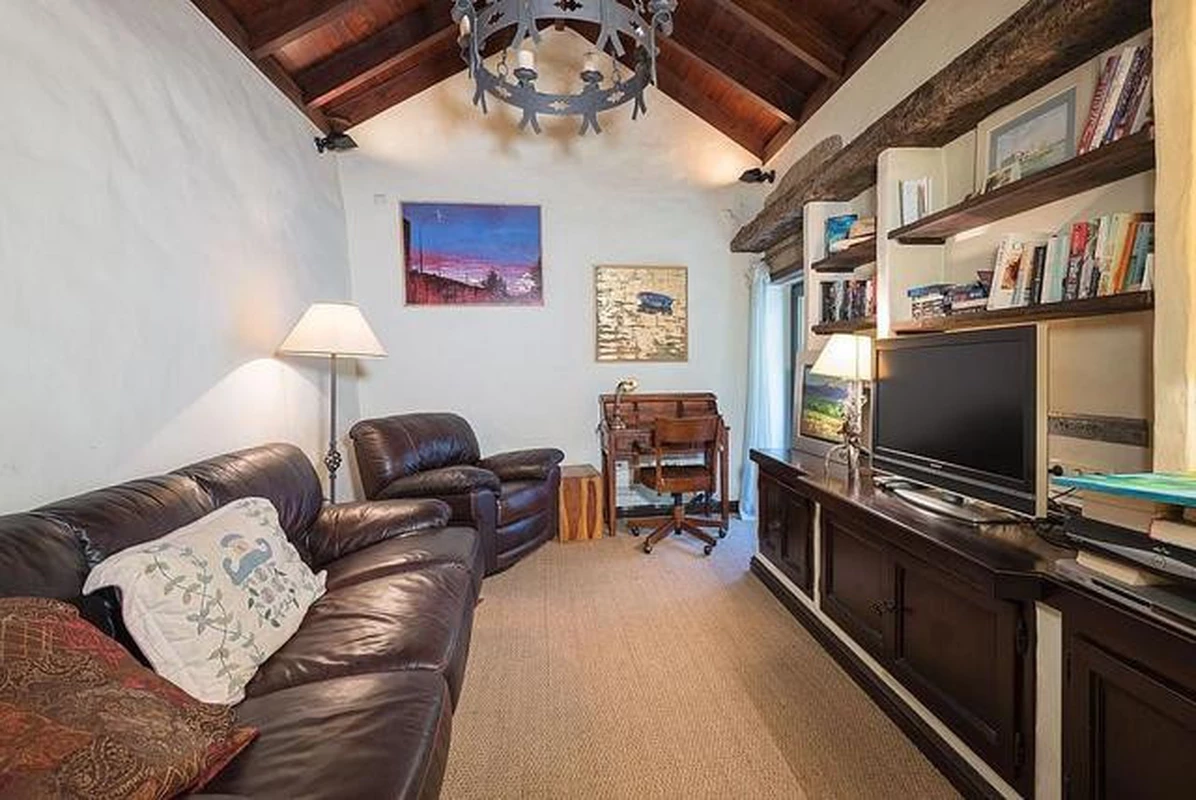 8-e64a9055bba3e77ac8aca3b893cdf826