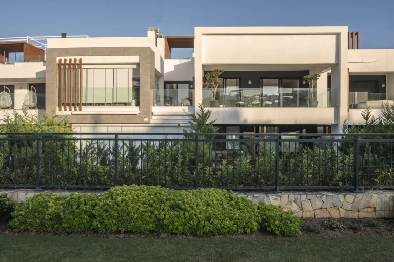 R4180333 | Penthouse Duplex in Cancelada – € 615,000 – 2 beds, 2 baths