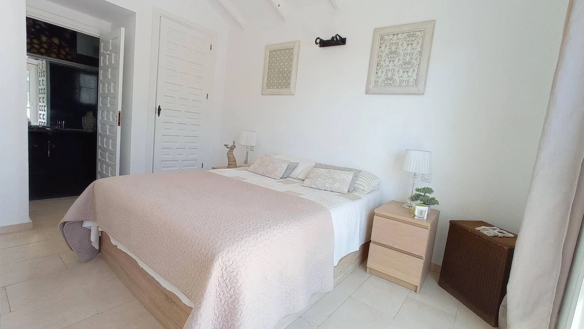 8-e64a9055bba3e77ac8aca3b893cdf826