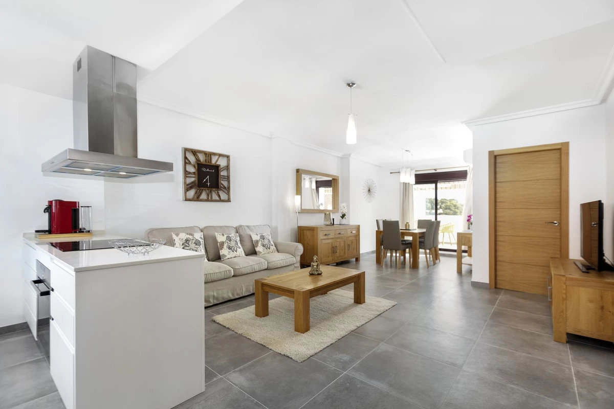 2-5bd7b9d04b45e33852eaf0ec6670150d