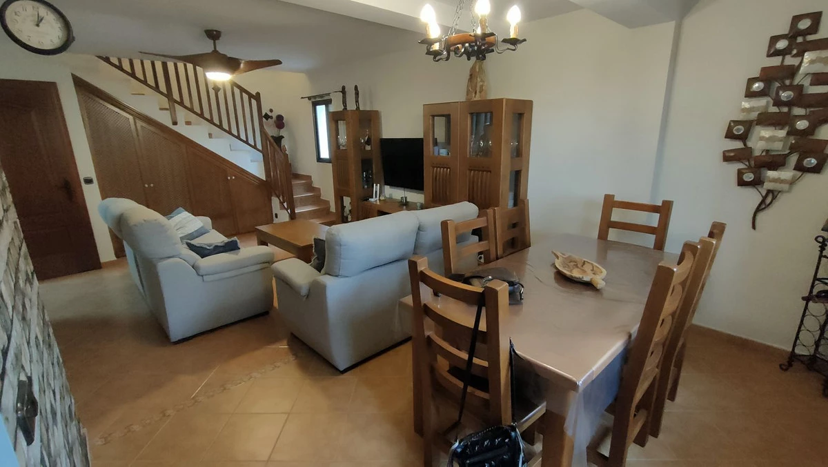 7-aa4cc561180b369757c0bb4af9886cd3