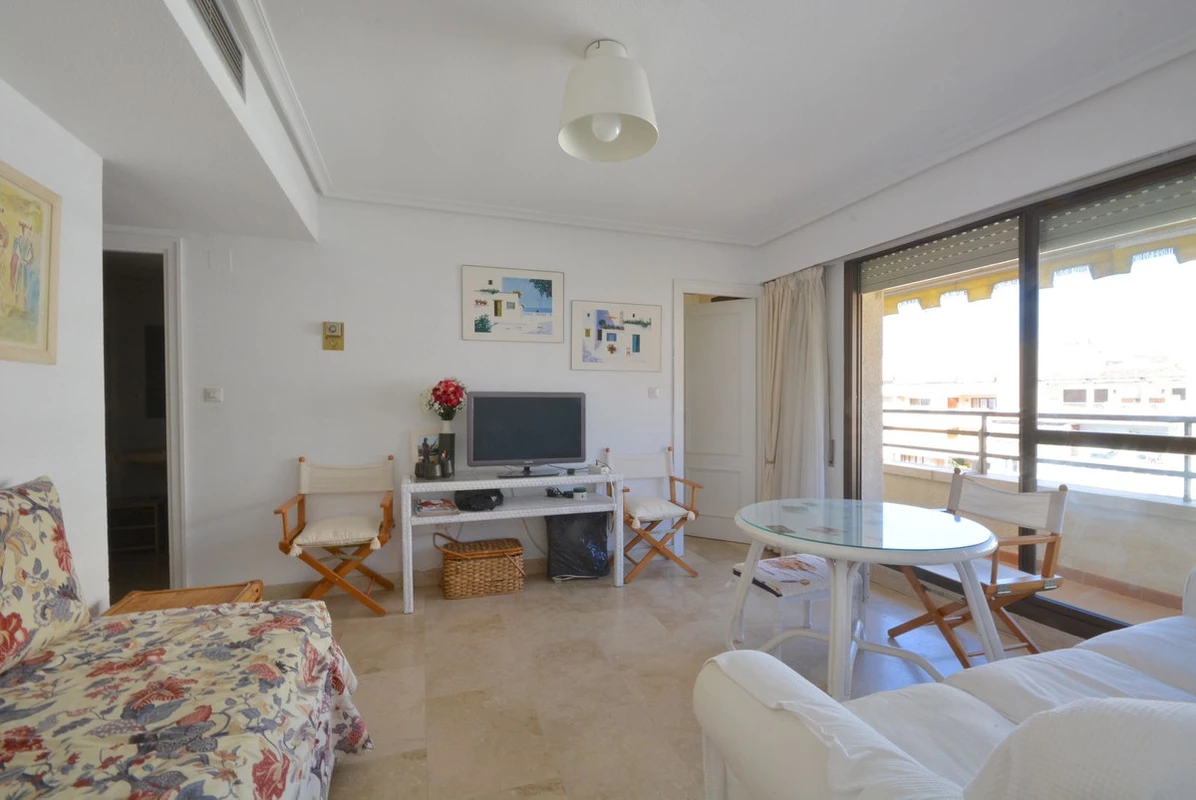 8-e64a9055bba3e77ac8aca3b893cdf826