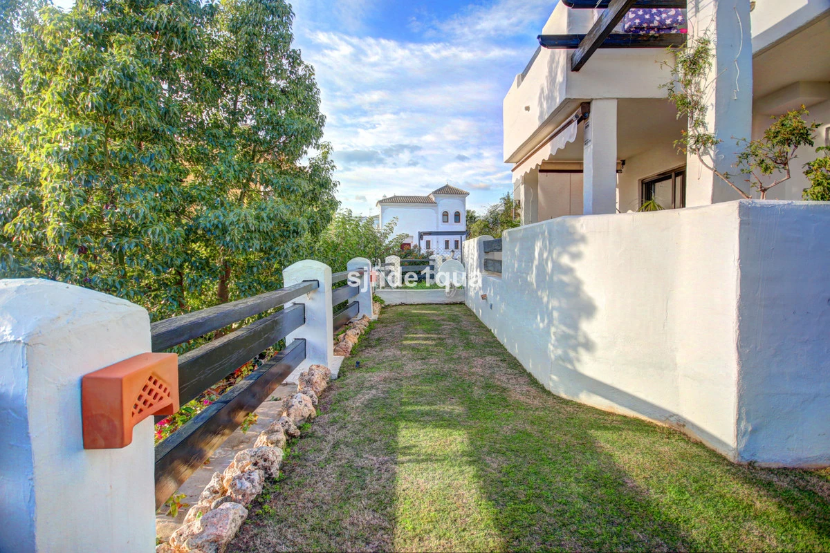 2-5bd7b9d04b45e33852eaf0ec6670150d