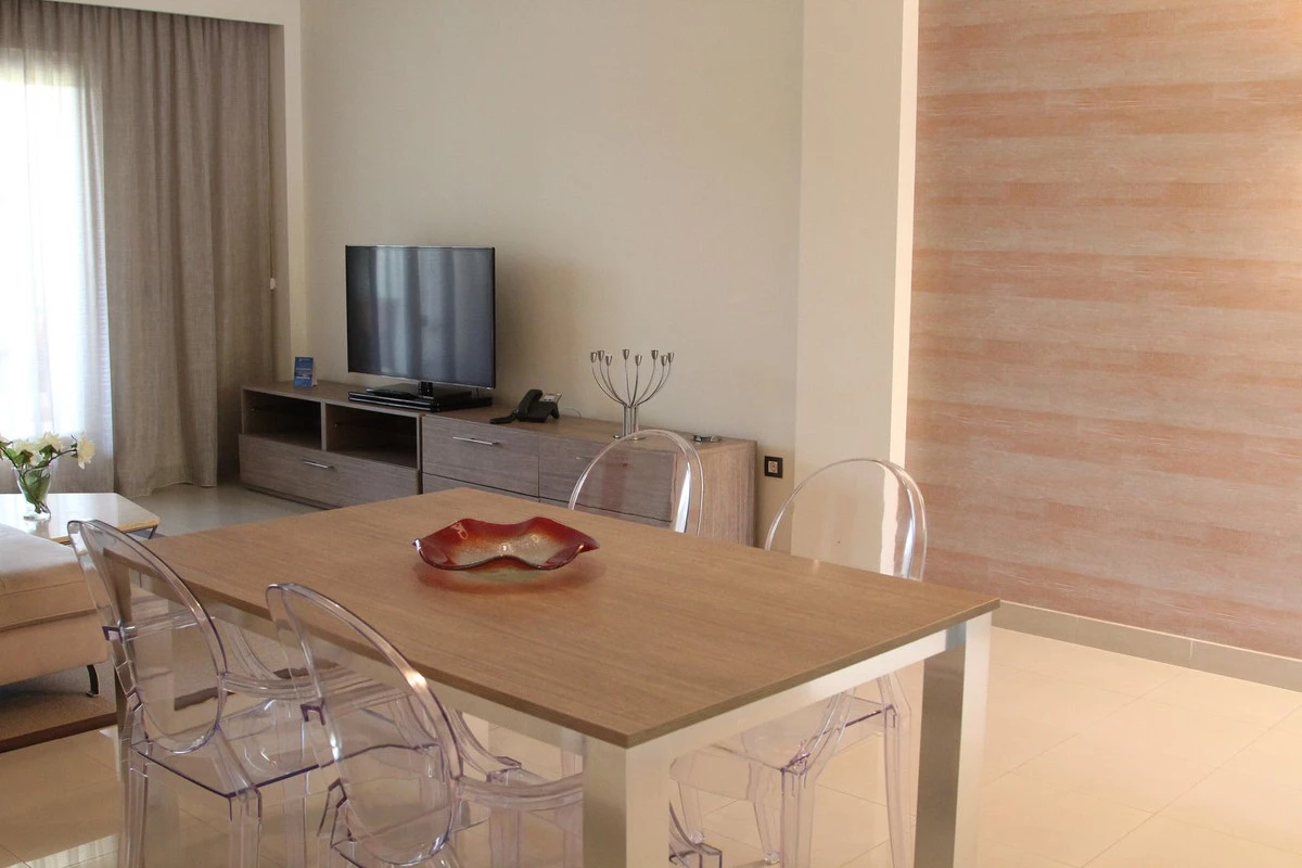 7-aa4cc561180b369757c0bb4af9886cd3