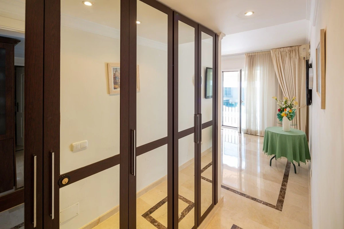 8-e64a9055bba3e77ac8aca3b893cdf826