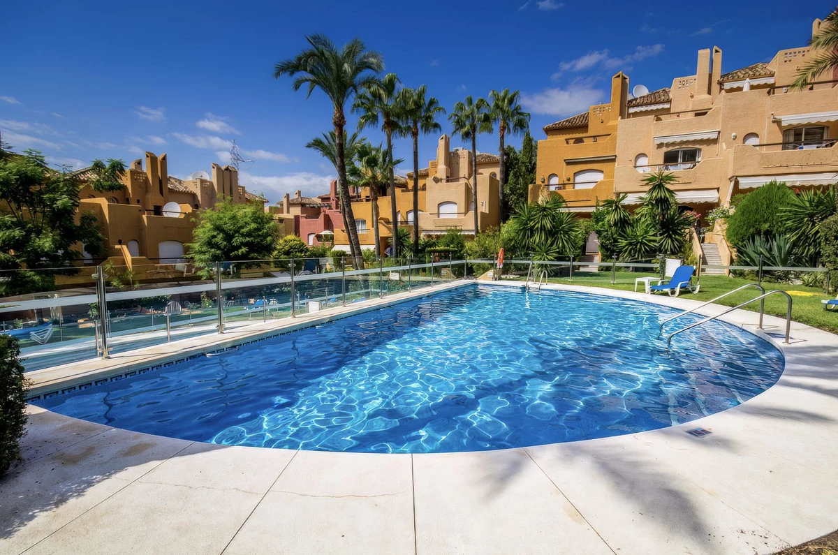 9-467d0cee5b725f3ef65f102a0c2e69c0