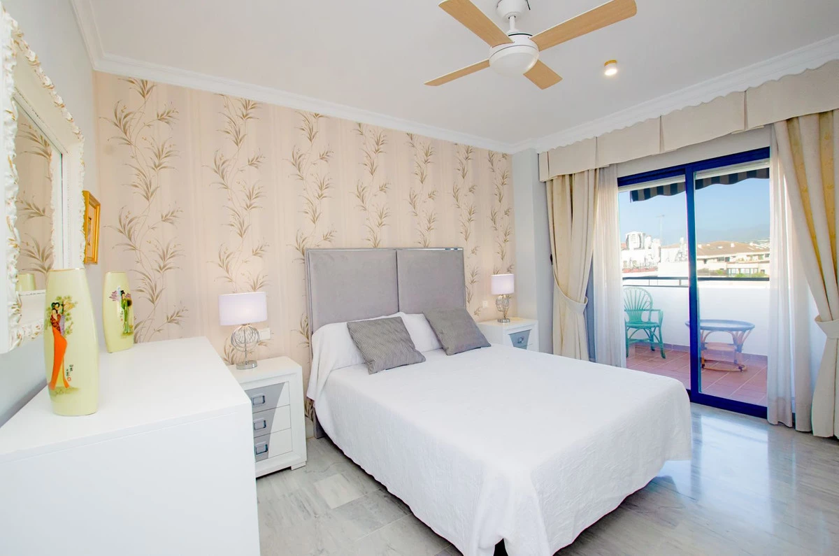 8-e64a9055bba3e77ac8aca3b893cdf826