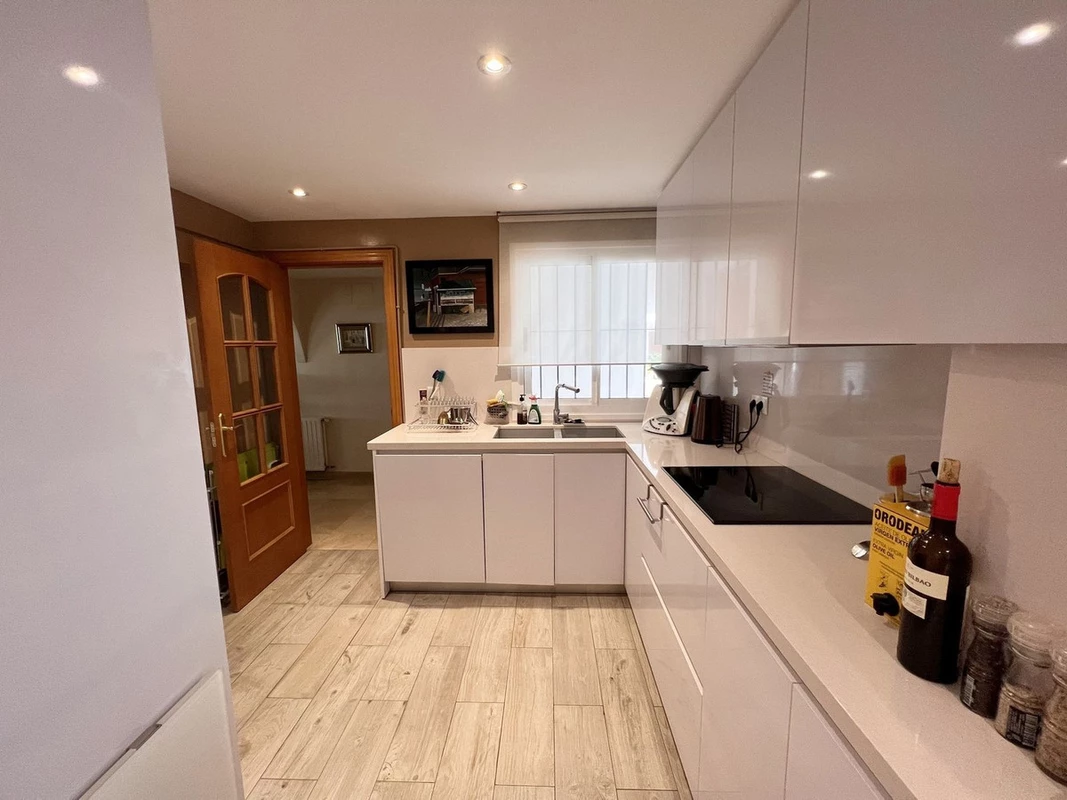 8-e64a9055bba3e77ac8aca3b893cdf826