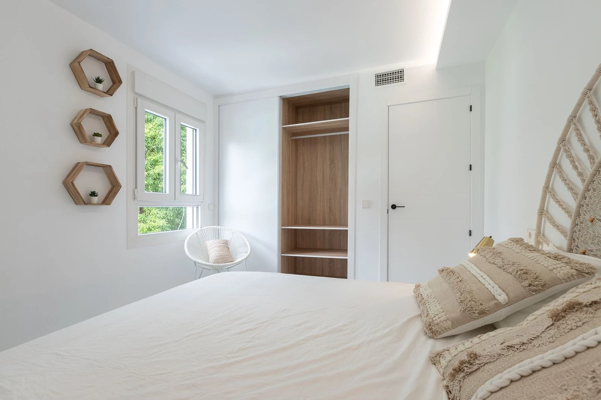 8-e64a9055bba3e77ac8aca3b893cdf826