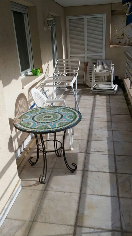 8-e64a9055bba3e77ac8aca3b893cdf826