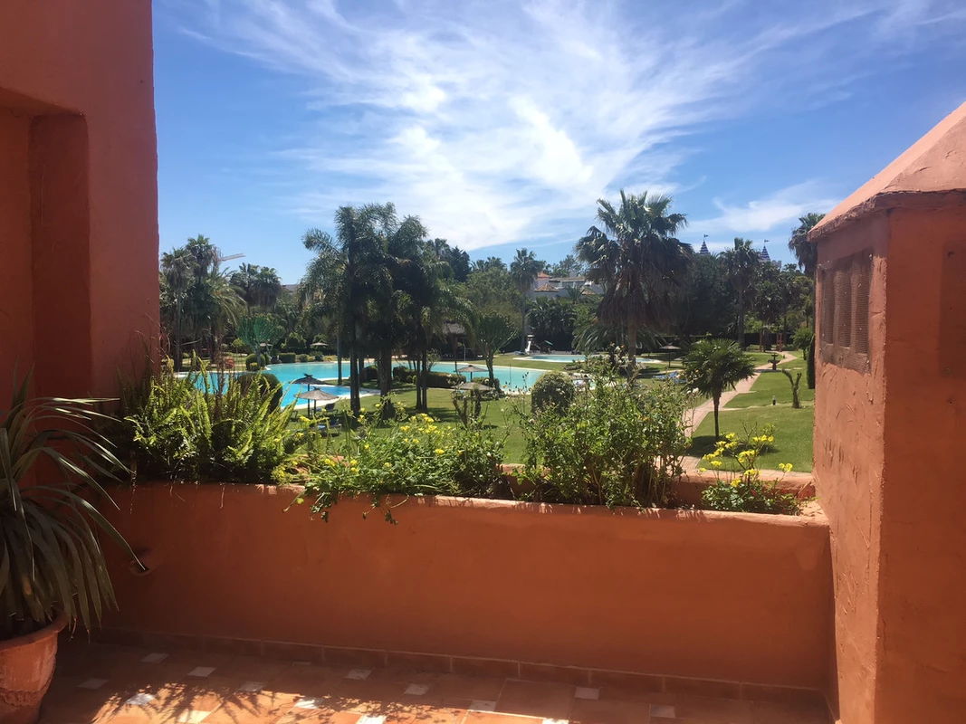 1-7980e48d732b6fc85c14b43b94d2aa54