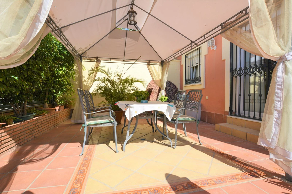 4-c23c0f86247804fa50226aecd8b0b2c8