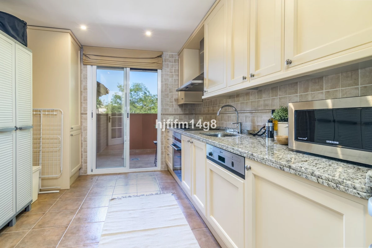 7-aa4cc561180b369757c0bb4af9886cd3