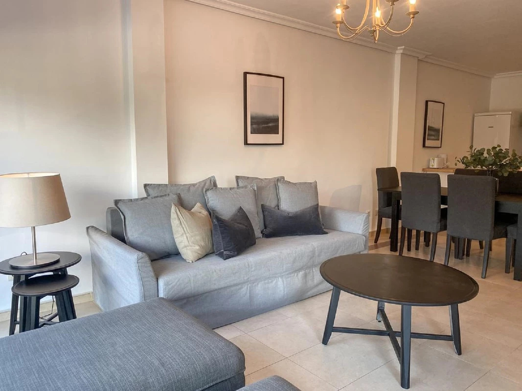 2-5bd7b9d04b45e33852eaf0ec6670150d