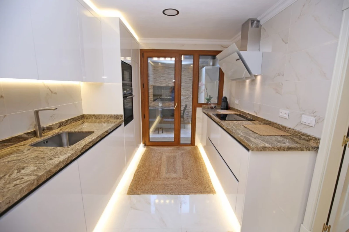 7-aa4cc561180b369757c0bb4af9886cd3