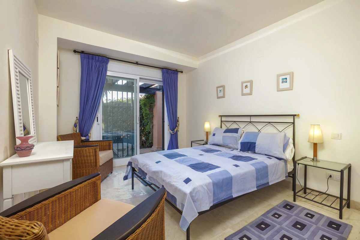 4-c23c0f86247804fa50226aecd8b0b2c8