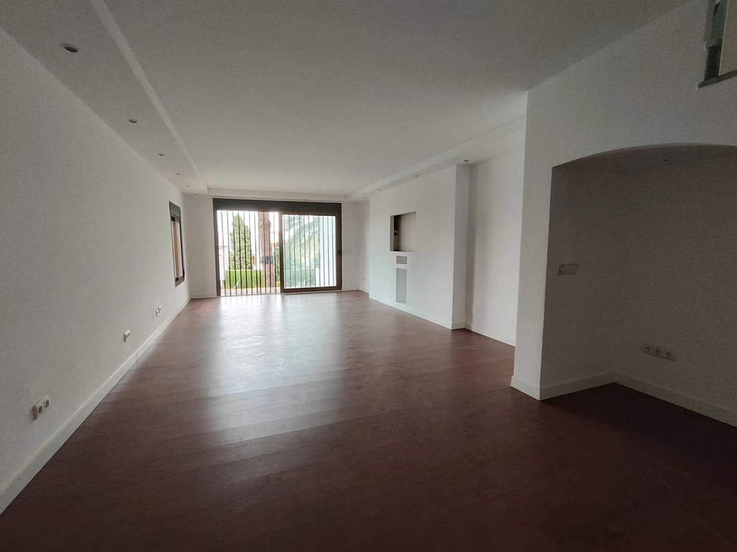 8-e64a9055bba3e77ac8aca3b893cdf826