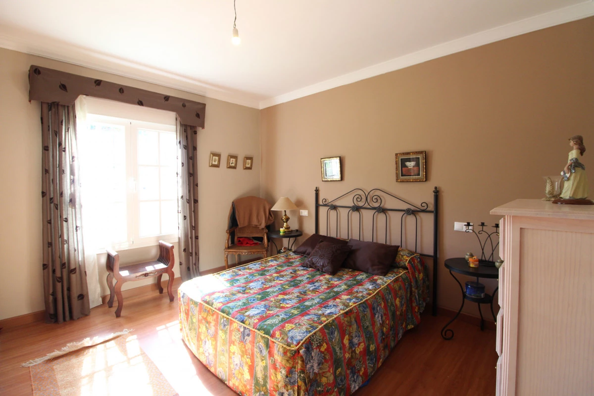 4-c23c0f86247804fa50226aecd8b0b2c8