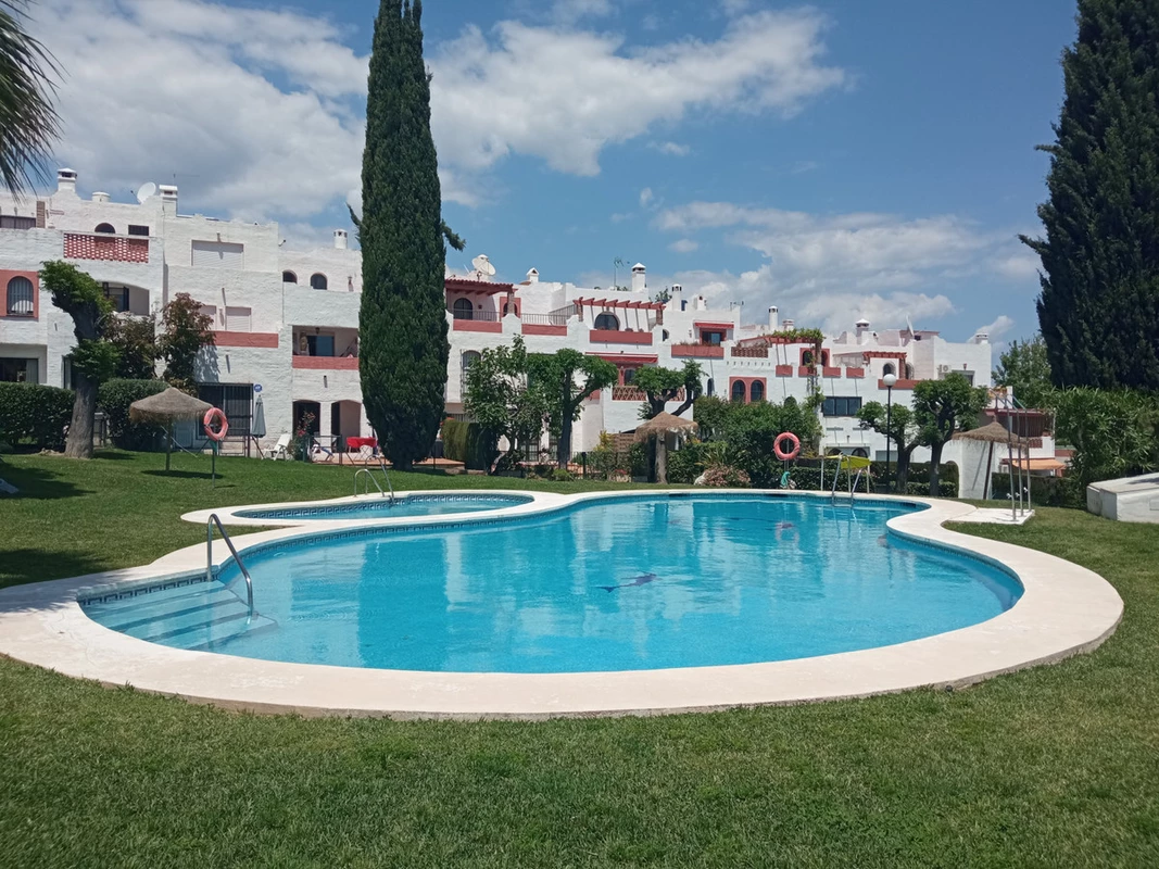 1-7980e48d732b6fc85c14b43b94d2aa54