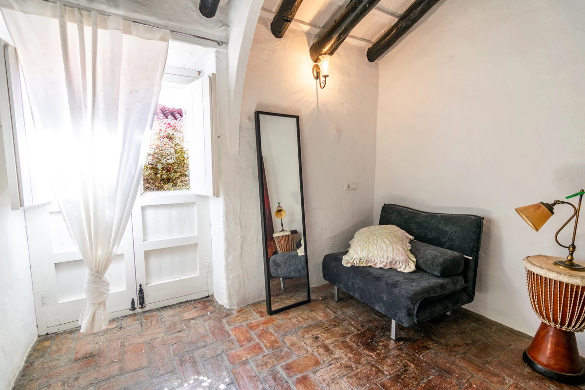 7-aa4cc561180b369757c0bb4af9886cd3