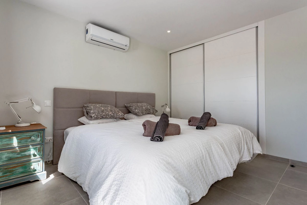 9-467d0cee5b725f3ef65f102a0c2e69c0