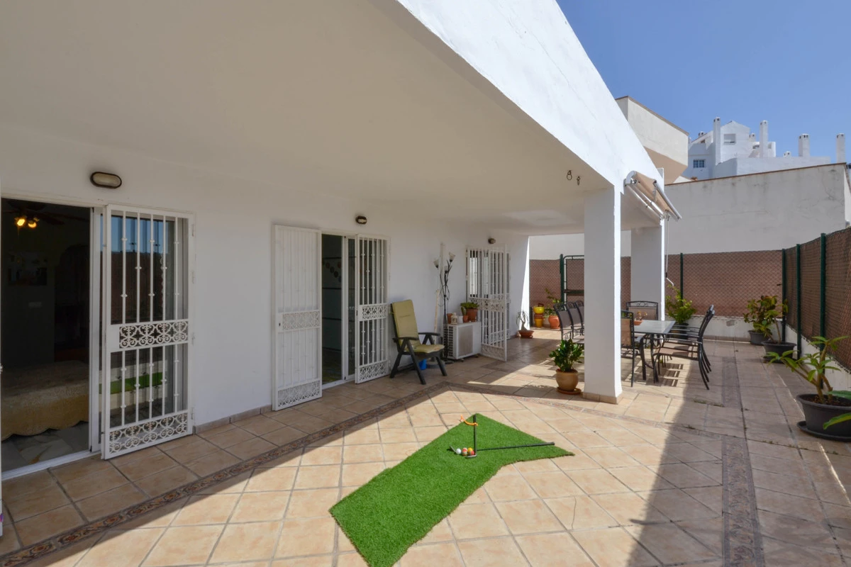 2-5bd7b9d04b45e33852eaf0ec6670150d