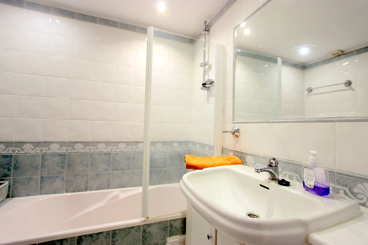 7-aa4cc561180b369757c0bb4af9886cd3