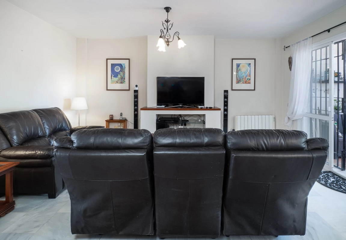 7-aa4cc561180b369757c0bb4af9886cd3