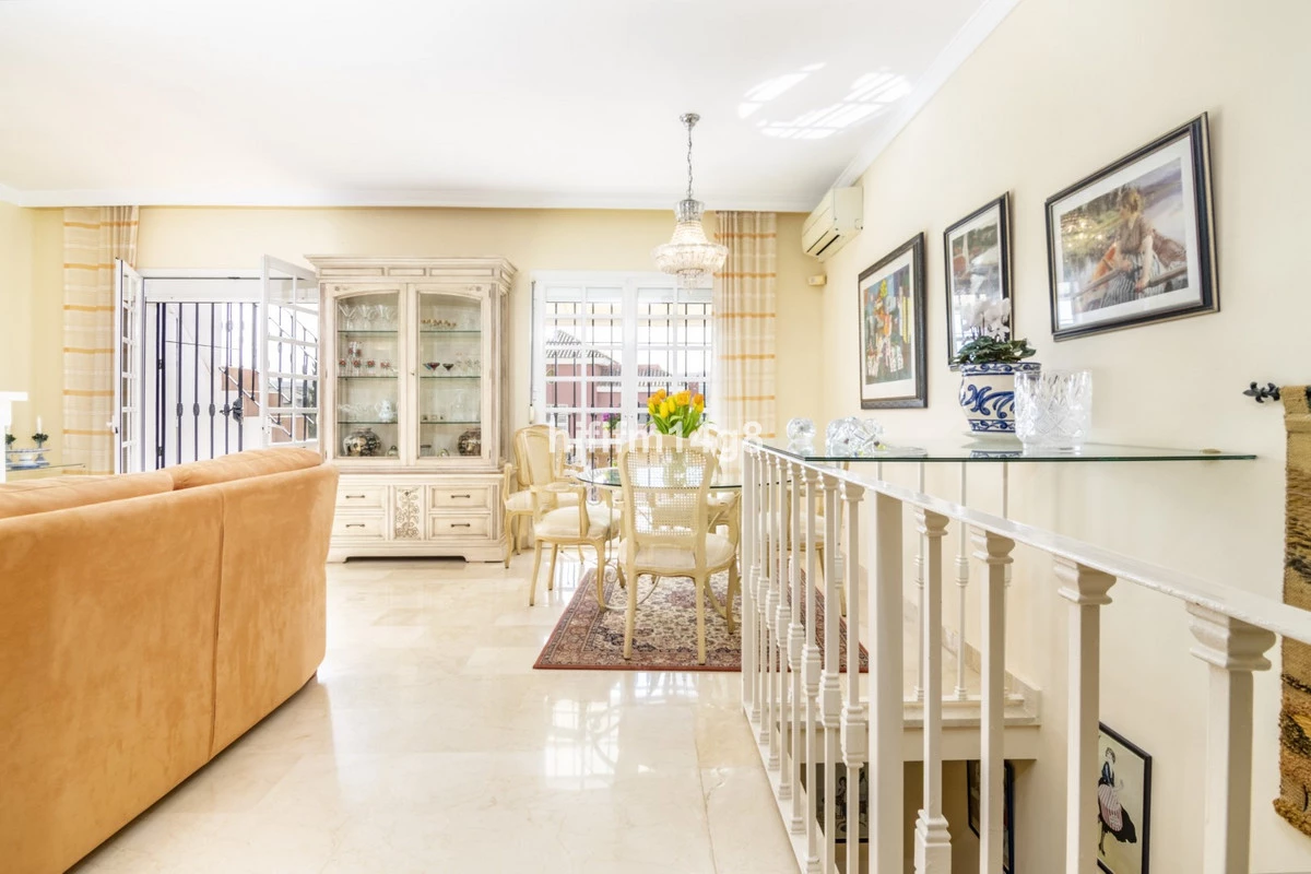 7-aa4cc561180b369757c0bb4af9886cd3